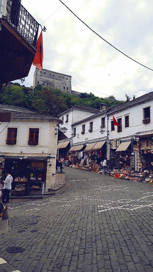 Santa Room-old Bazaar Center-gjirokaster Gasthof *
