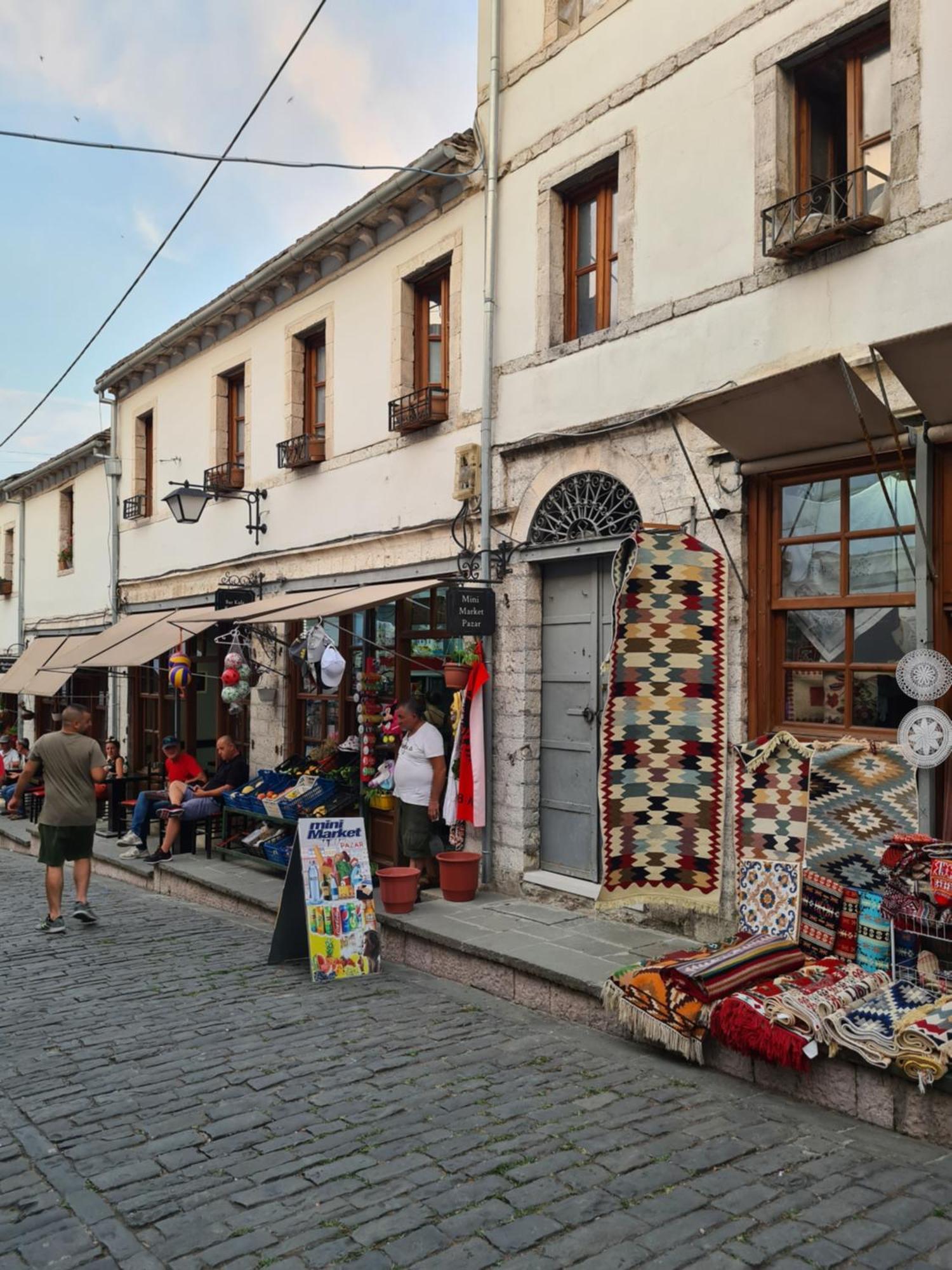 Santa Room-old Bazaar Center-gjirokaster *